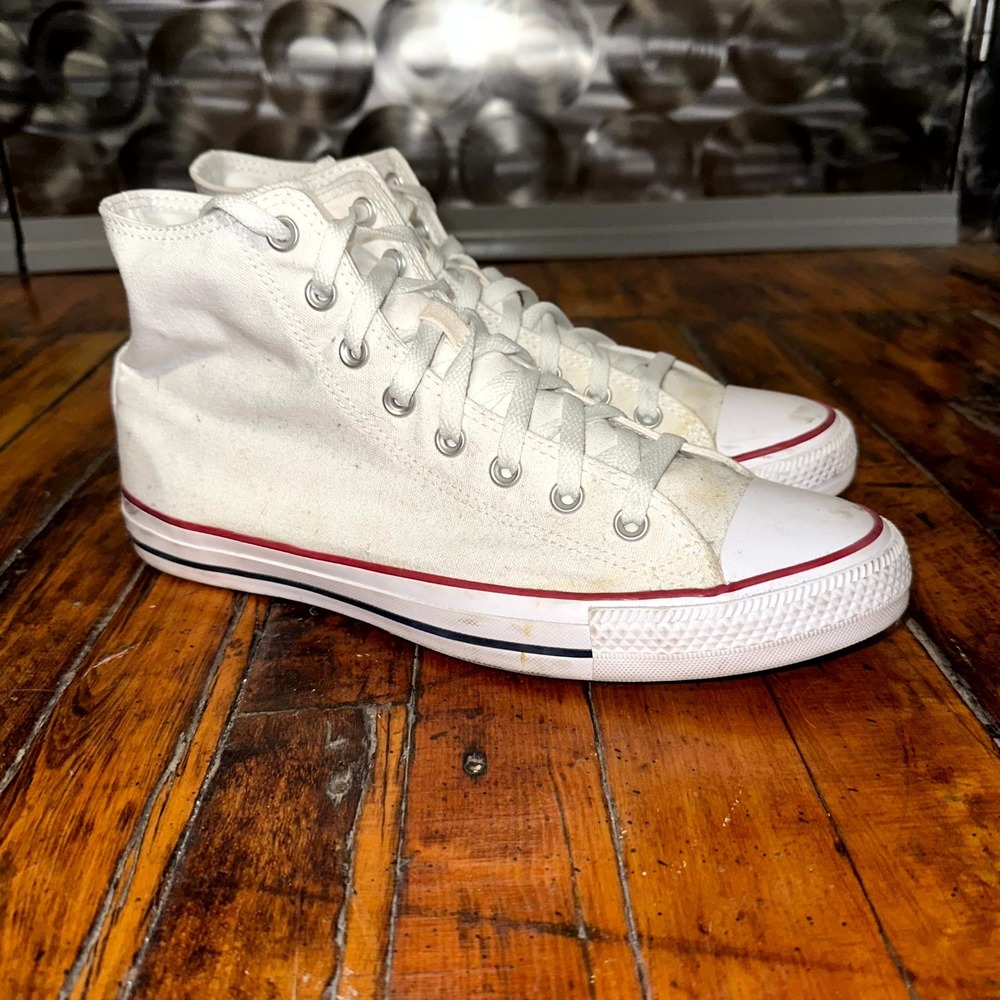 Converse Chuck Taylor All Star Sneakers Unisex 10M 12W Cream High Top Comfort